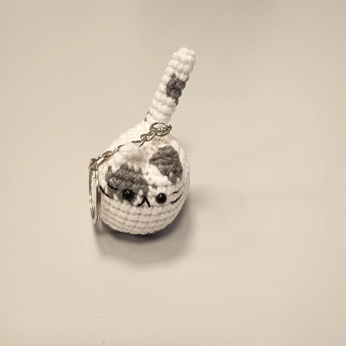 Crochet Mini Cat Keychain, Crochet Cat Stuffed Animal, Cute Gift for Cat Lovers 683933