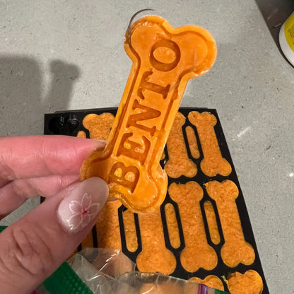 Custom Bake Treats Dog Name, Custom Bone Shaped Treat Mold, Personalized Dog Biscuit Silicone Bakeware, Dog Lover Gift 683911
