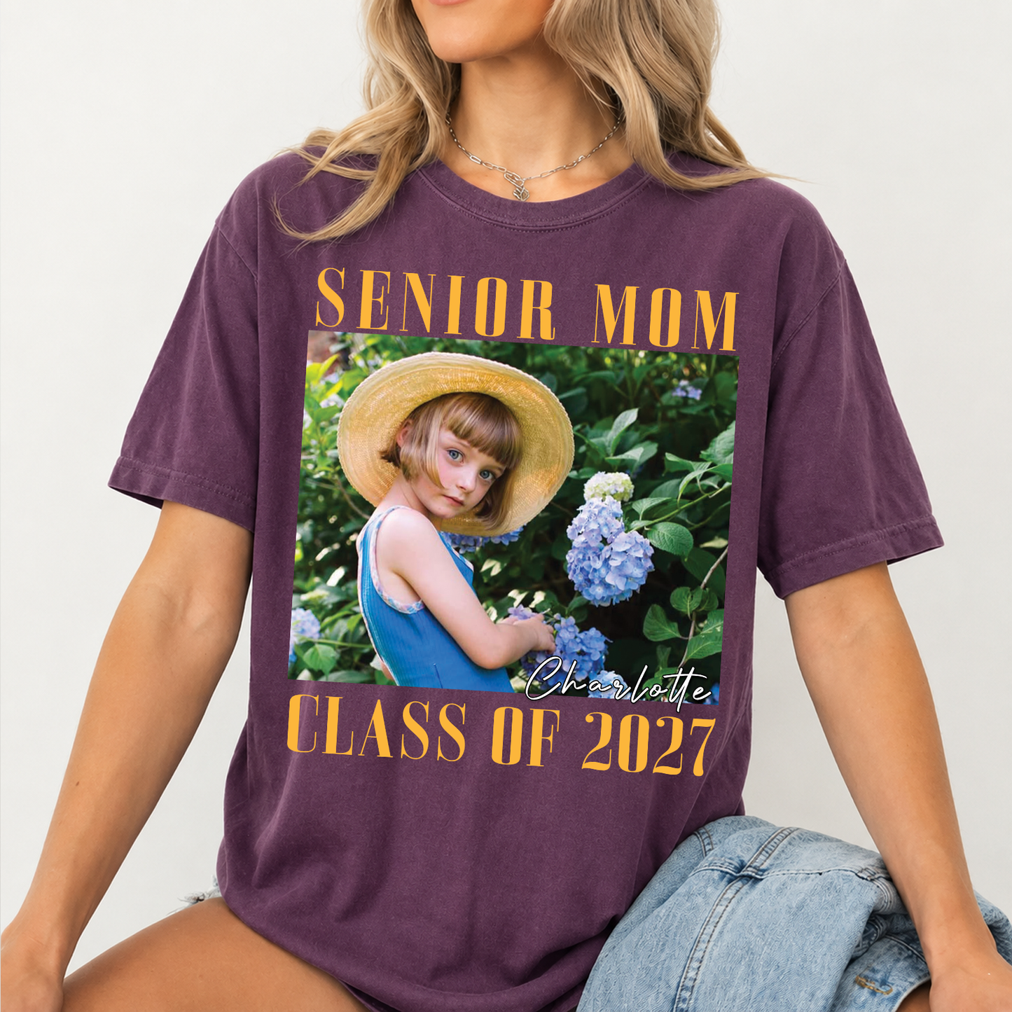 Custom Photo Senior Mom Comfort Colors Shirt, Class Of 2027 Shirt, Personalized Graduation Gift 685635