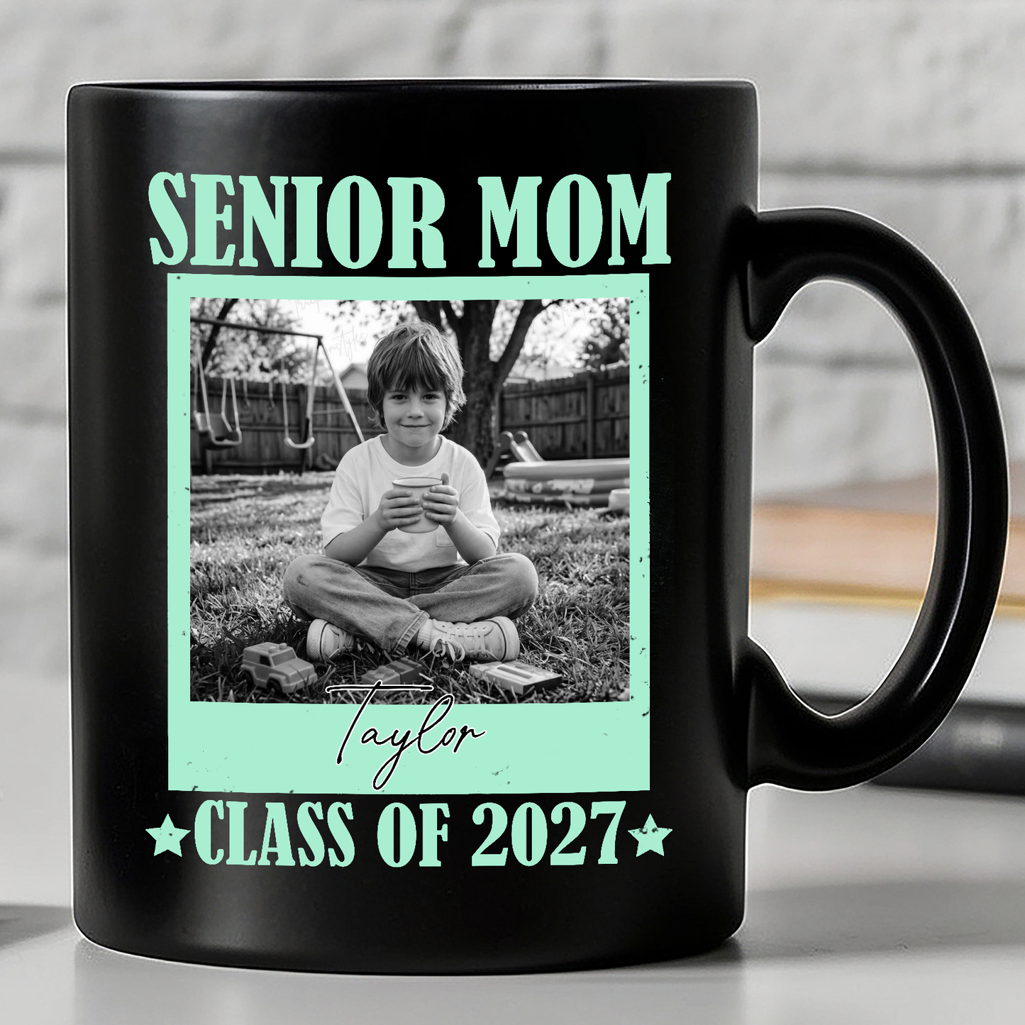 Personalized Senior Dad Mom 2027 Black Mug, Custom Photo Class Of 2027 Coffee Mug, Graduation Gift For Family 685374