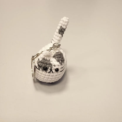 Crochet Mini Cat Keychain, Crochet Cat Stuffed Animal, Cute Gift for Cat Lovers 683933