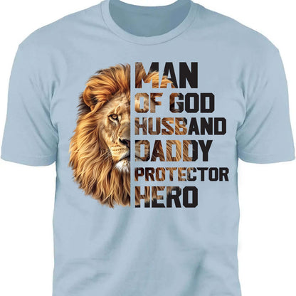 Christian Dad Shirt | Man Of God Lion Tee With Cross And Bible Verse | Jesus-Inspired Father’s Day Gift for Religious Dad 682250