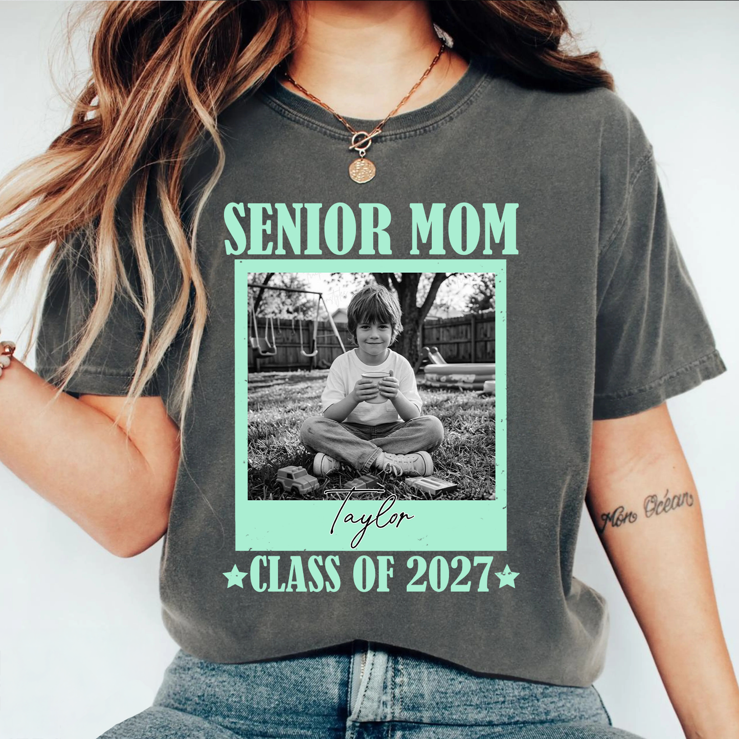 Personalized Senior Dad Mom 2027 Comfort Colors Shirt, Custom Photo Class Of 2027 Tee, Graduation Gift For Family 685374