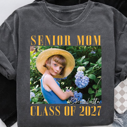 Custom Photo Senior Mom Comfort Colors Shirt, Class Of 2027 Shirt, Personalized Graduation Gift 685635