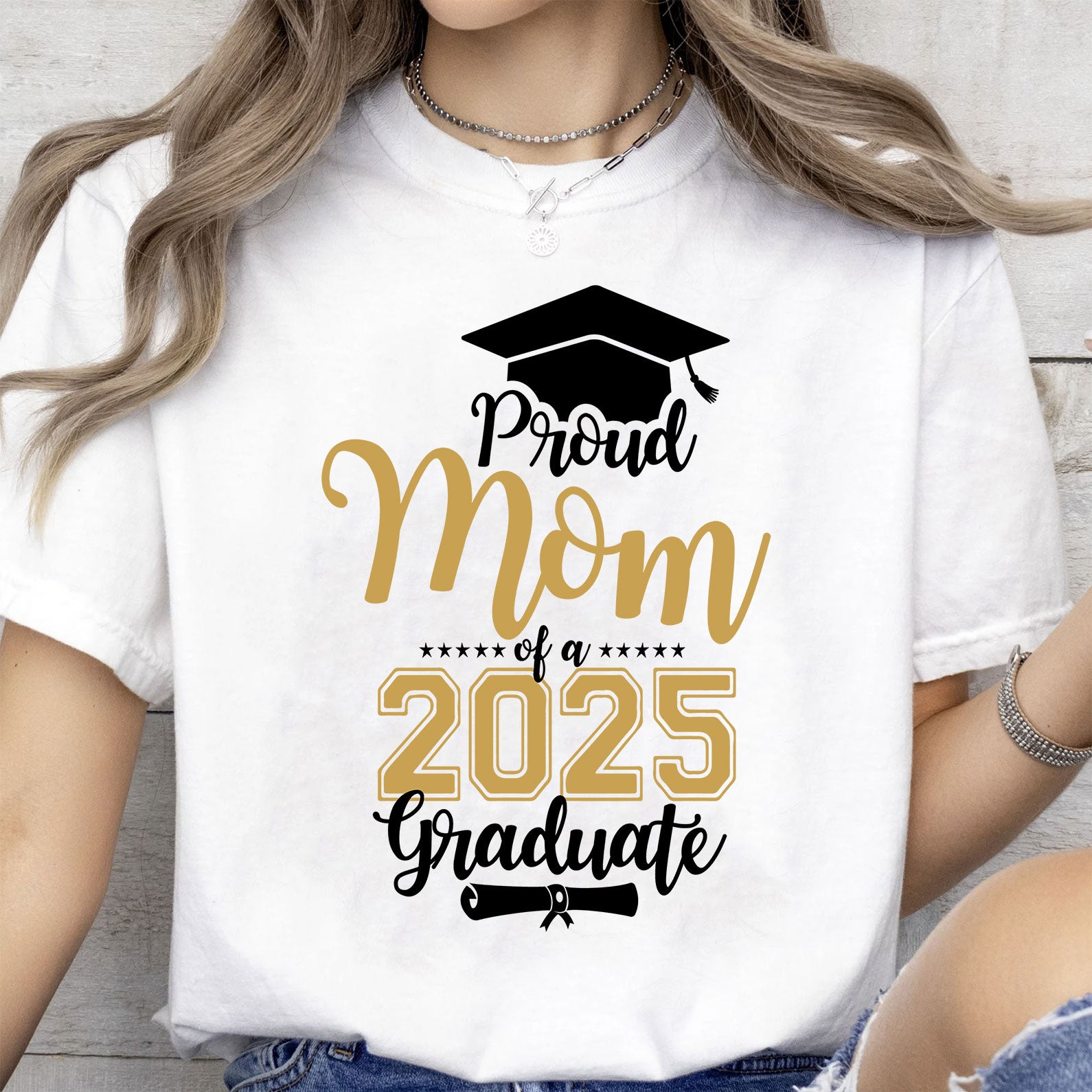 Proud Mom Of A 2025 Graduate, Graduation Bright Shirt Design, Class Of 2025, Graduation 2025, Gift For Mom Sister Grandma 682031