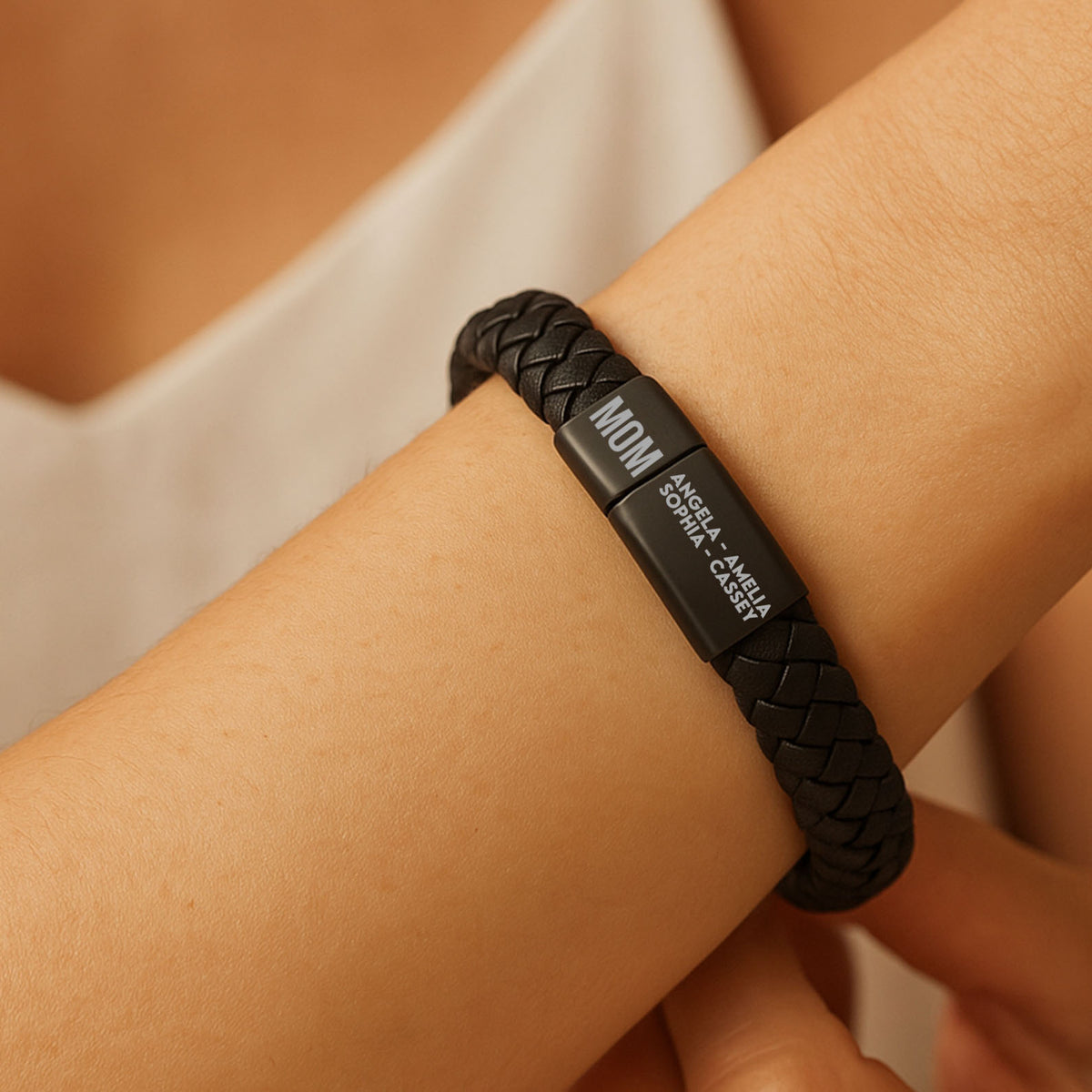 Custom Engraved Leather Bracelet Mom and Name | Gift for Mom, Gift for Wife, Special Gift for Mother's Day  | Personalized Unisex Bracelet 682217