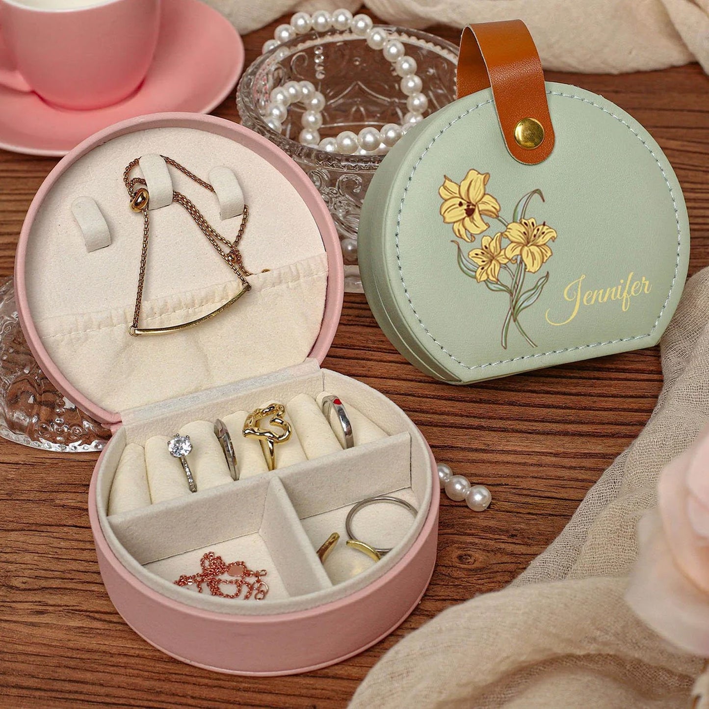 Personalized Jewelry Box for Bridesmaids | Custom Name Travel Jewelry Box, Birth Month Flower Jewelry Case 684742