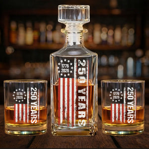 250 Years USA Anniversary Whiskey Bottle Whiskey Glass | Patriotic 1776–2026 4th of July Whiskey Decanter Set 684091