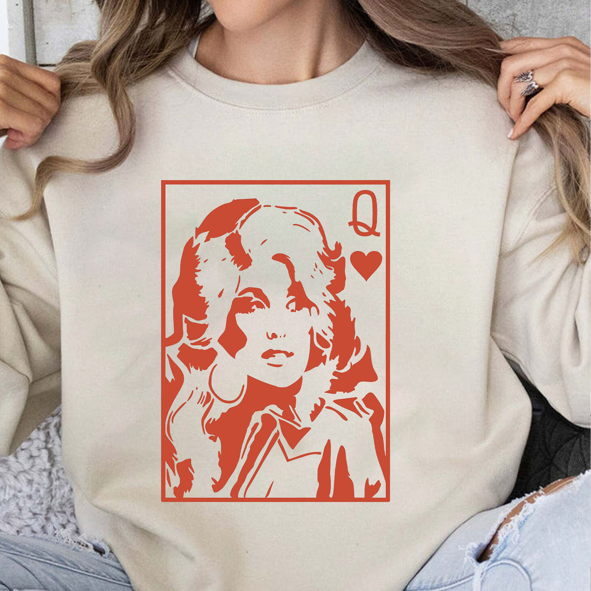 Dolly Parton Queen of Hearts Shirt, Retro Country Music Graphic Tee, Dolly Fan Gift, Vintage Western T-Shirt 686171