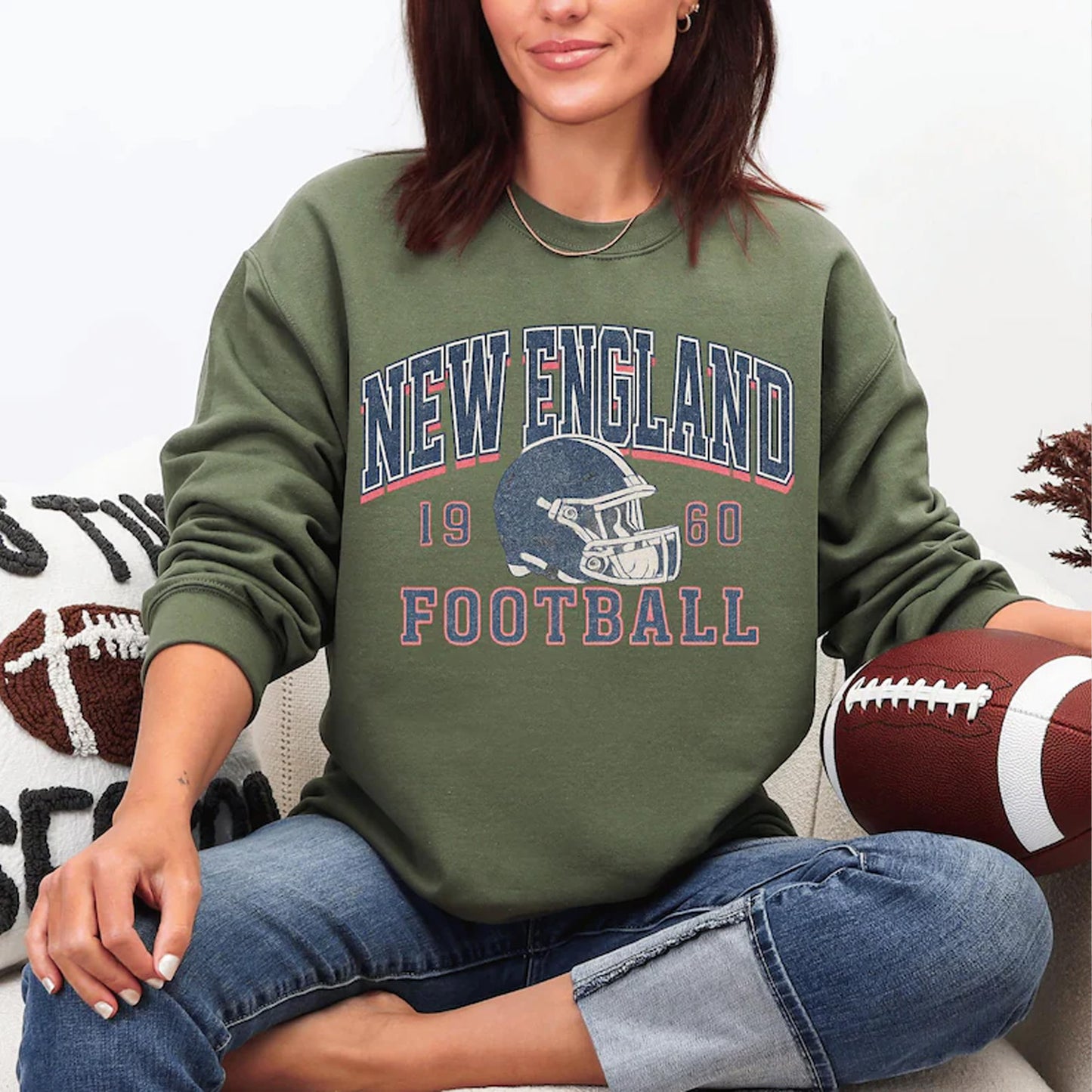 Vintage New England Football Sweatshirt, Distressed 1960 Game Day Shirt, Retro Varsity Sports Crewneck Tee 684262 WFD