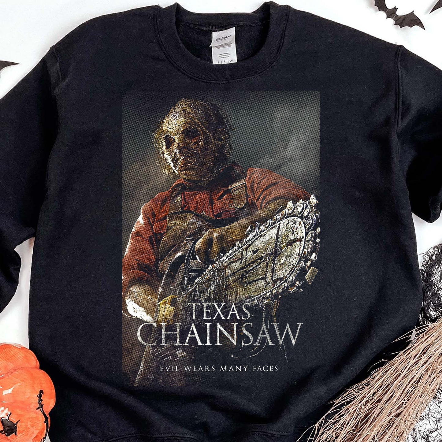 Texas Chainsaw Massacre Halloween Shirt, 1990s Horror Movie Sweatshirt, Scary Halloween Tee 683308-9