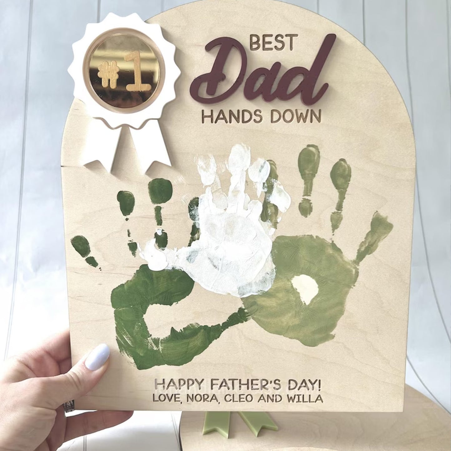Personalized Father’s Day Handprint Wooden Plaque, Custom Best Dad Hands Down Wooden Sign 685148