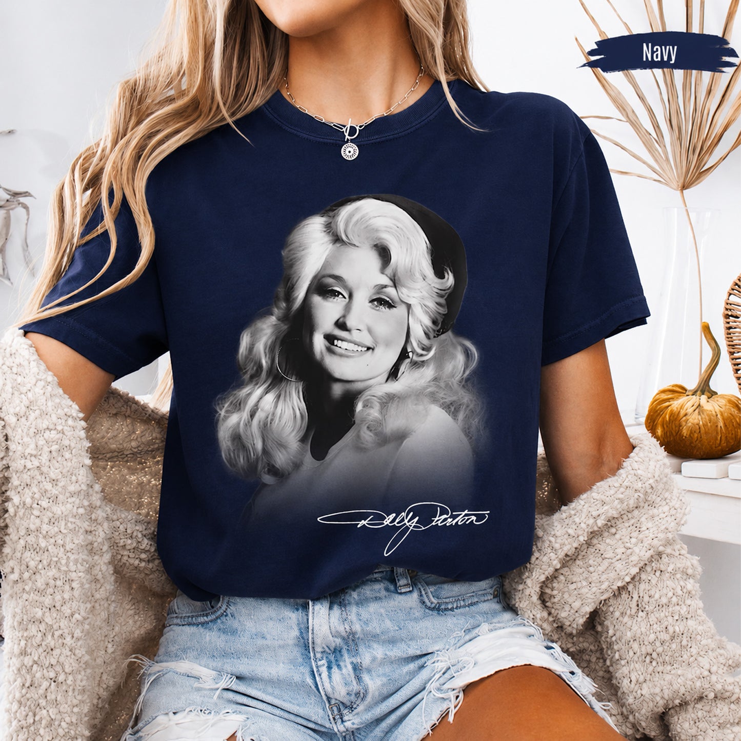 Dolly Parton Memorial Shirt, Vintage Country Music Legend Tee, Signature Portrait Tribute T-Shirt 1946-2026 686060 WFD