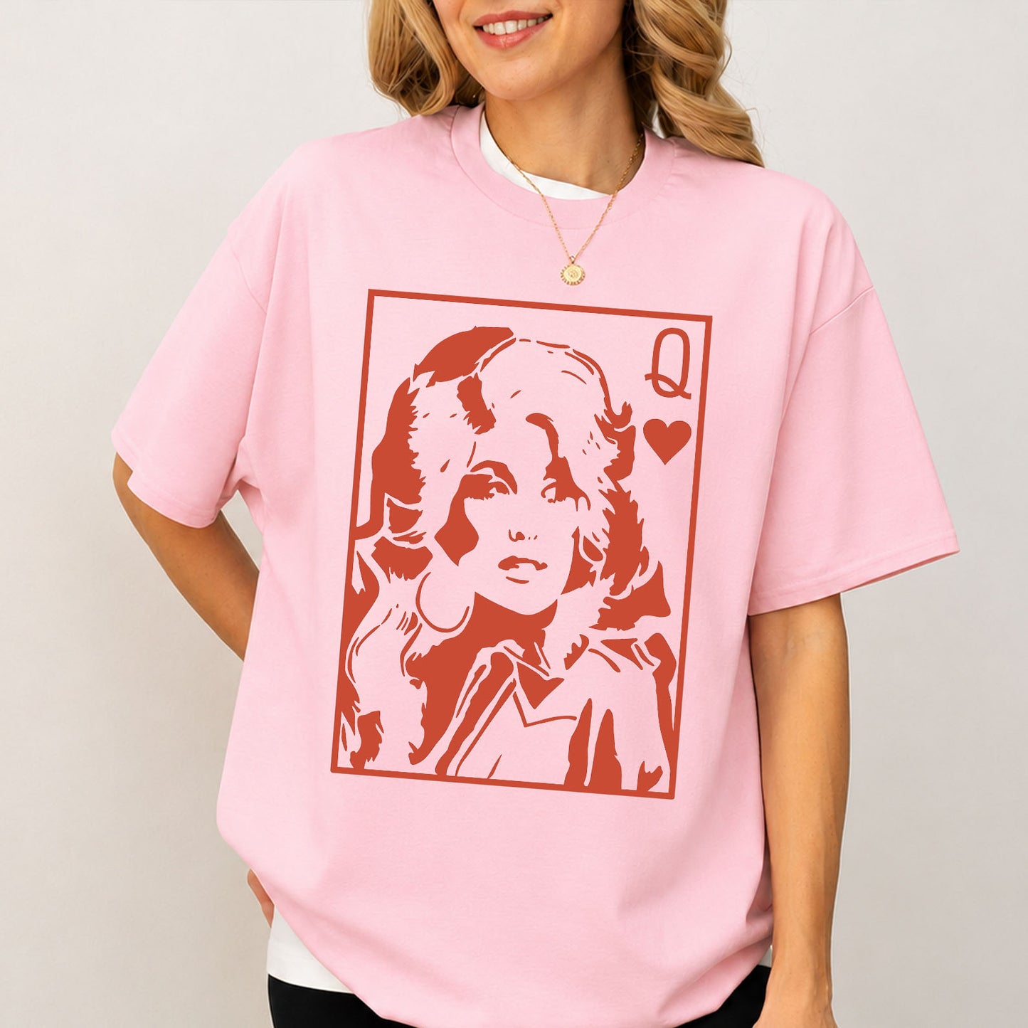 Dolly Parton Queen of Hearts Shirt, Retro Country Music Graphic Tee, Dolly Fan Gift, Vintage Western T-Shirt 686171