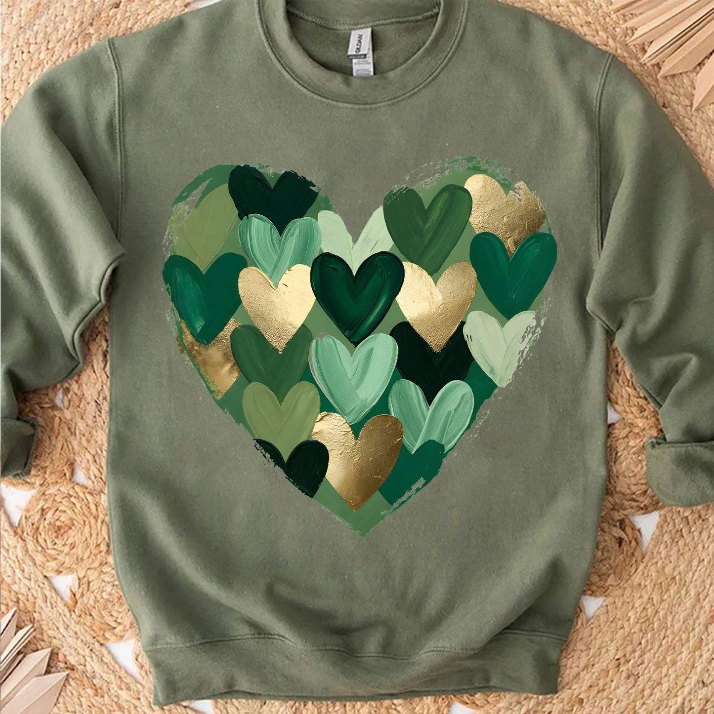 Green Heart St. Patrick’s Day Shirt | Lucky Irish Heart Sweatshirt | St. Paddy’s Day T-Shirt 684188