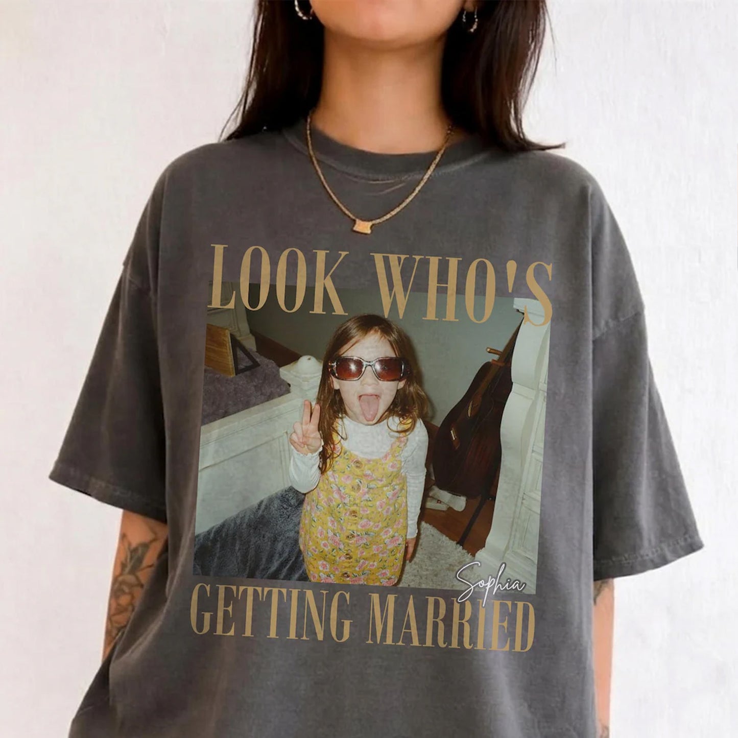 Personalized Look Who's Getting Married Comfort Colors Shirt, Custom Bride Photo & Name Tee, Bridal Shower Bachelorette Gift 685637