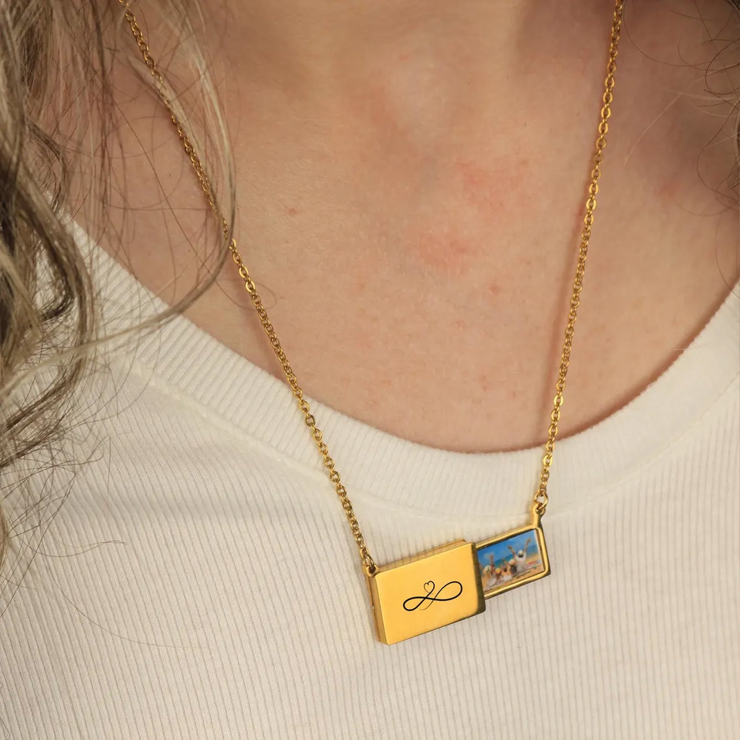 Personalized Photo Locket Necklace, Custom Heart Picture Pendant, Gold Photo Necklace Gift for Mom Her 685538 WFD