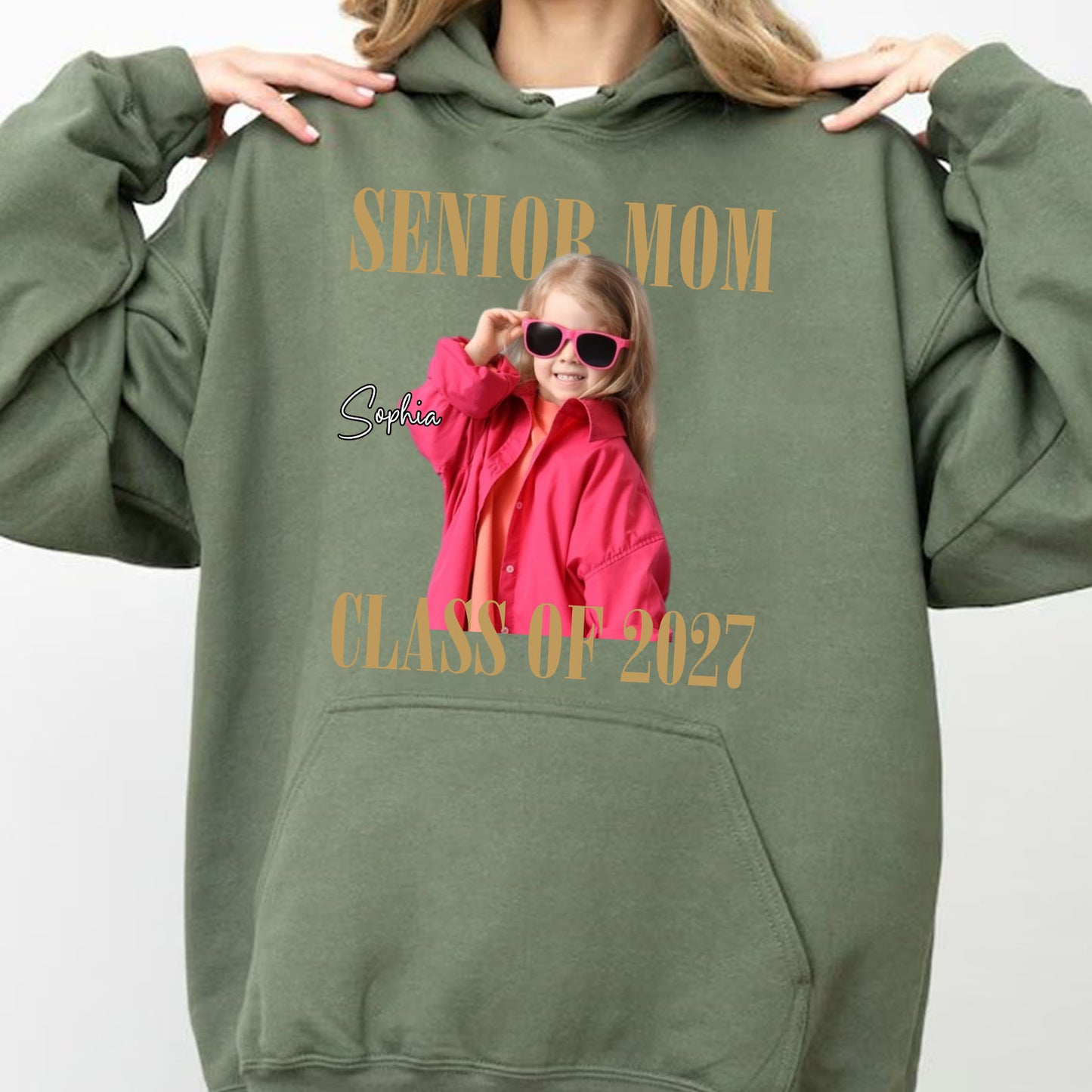 Custom Photo Senior Mom 2027 Shirt, Personalized Class of 2027 Tee, Retro Graduation Shirt 685721