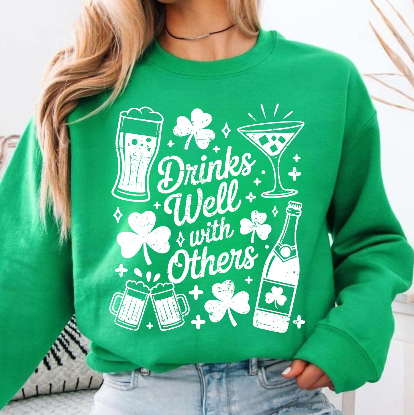 Drinks Well with Others St. Patrick’s Day Shirt | Funny Irish Clover Drinking Tee | Lucky Irish Party T-Shirt 684382