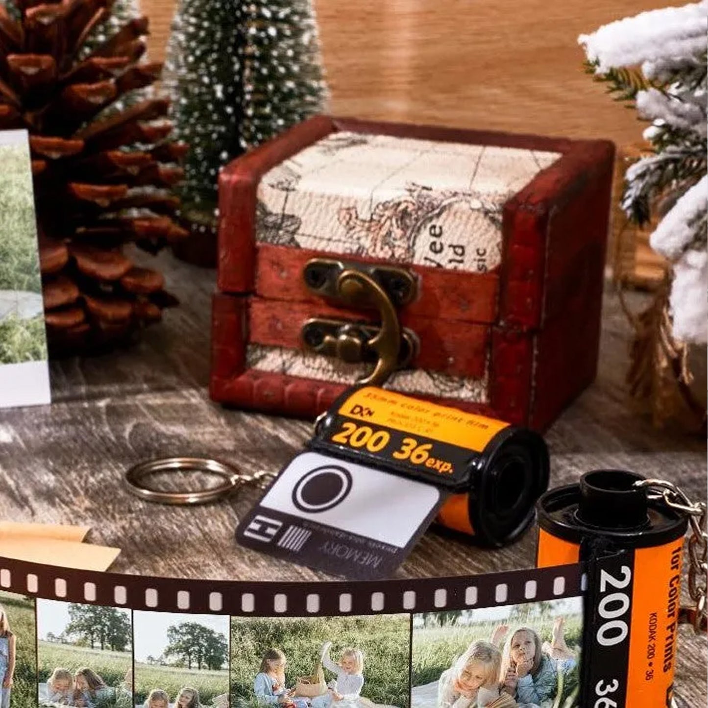 Custom Photo Film Roll Keychain, Personalized Camera Roll Picture Keychain, Romantic Couple Gift 686210 WFD